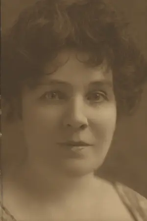 Georgia Woodthorpe