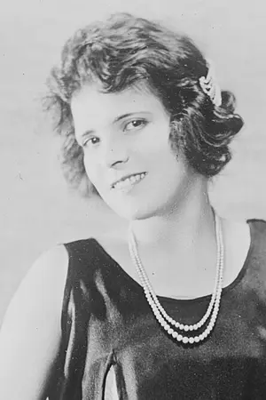 Zena Keefe