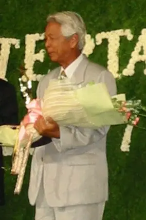 Chalong Pakdeevijit