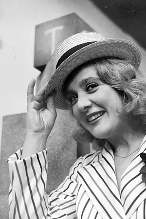 Lola Novaković
