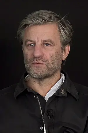 Jean-Yves Jouannais