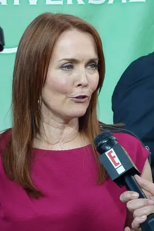 Laura Innes