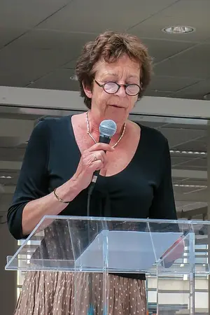 Renate Dorrestein