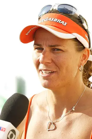 Larissa França