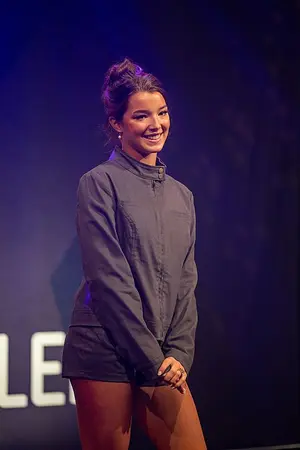 Eva Jumatate