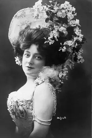 Анна Хелд