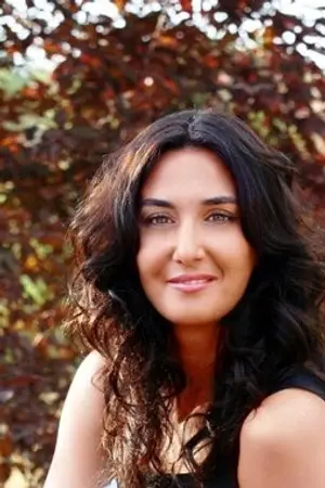 Ayşe Tolga
