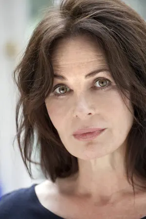 Sally Dexter