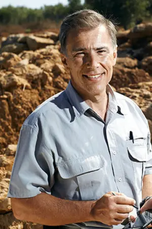 Michael Cosmopoulos