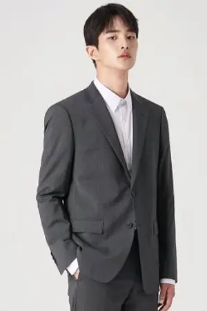 Yoo Hyun Woo