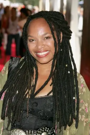 Tina Andrews