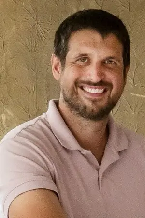Evan Thomas