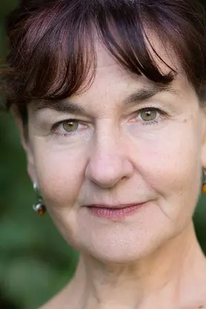 Elaine Claxton