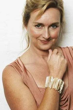 Victoria Longley