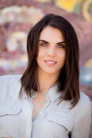 Elizabeth Saint