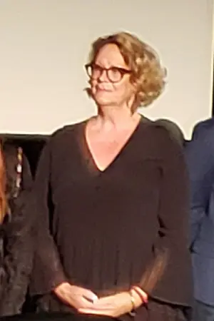 Shelley Thompson