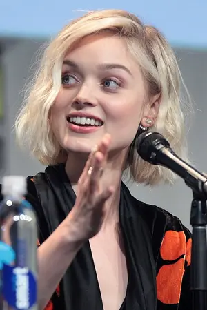 Белла Хиткот