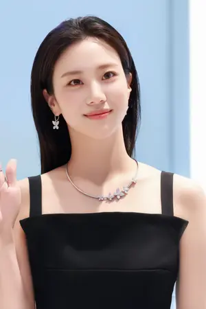 Hong Hwa-yeon