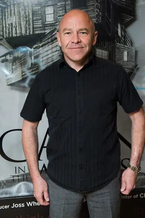 Dominic Littlewood