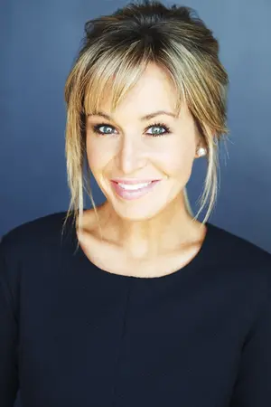 Steph Lynn Robinson