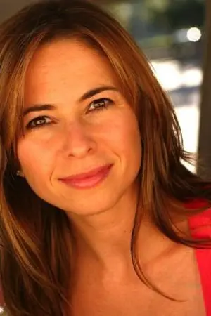 Julie Zwillich