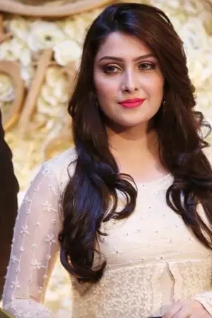 Ayeza Khan