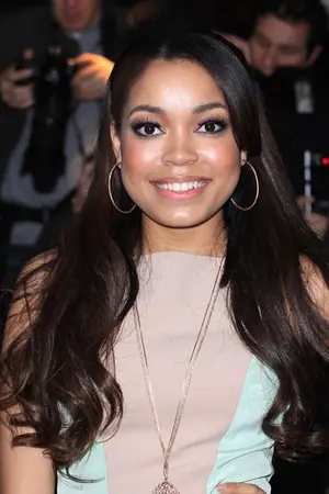 Dionne Bromfield