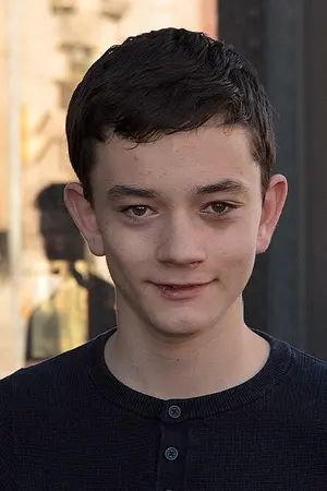 Lewis MacDougall