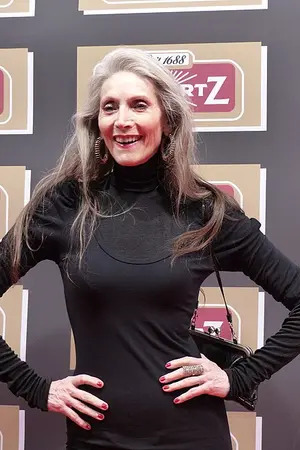 Eveline Hall