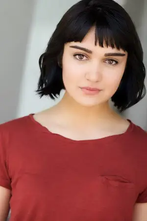 Ariela Barer
