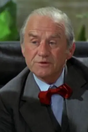 Cyril Cusack