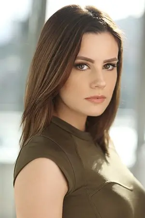 Chelsea Hobbs