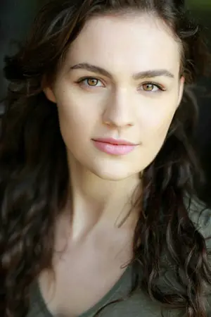 Sophie Skelton