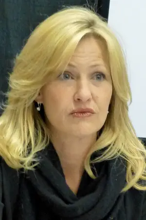 Джой Лорен Адамс