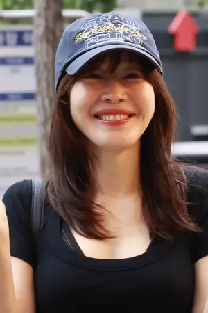 Uhm Ji-won