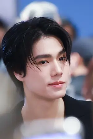 Phuwin Tangsakyuen