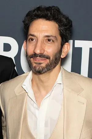 Juan Minujín