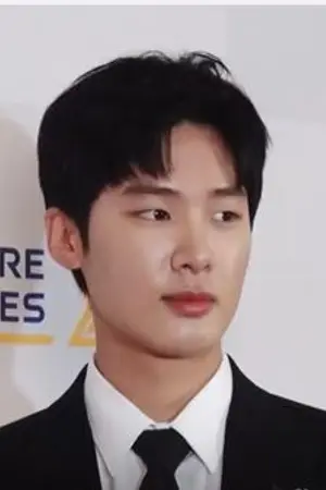 Kim Dong-hee