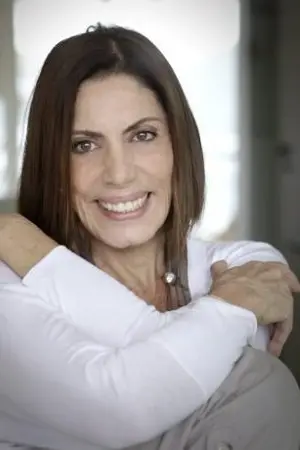Mila Moreira