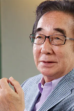 Kon Omura