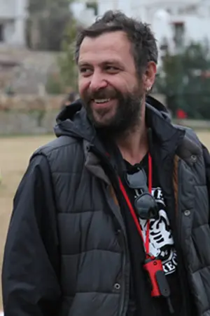 Nejat İşler