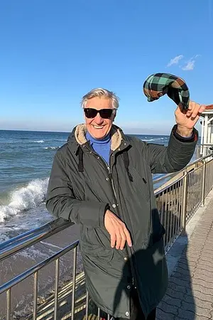 Анатолий Васильев