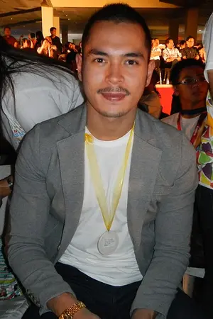 Jake Cuenca