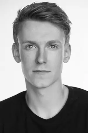 Tom Glenister