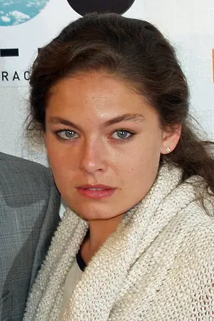 Alexa Davalos