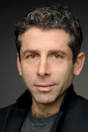 Elliot Levey