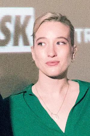 Sophie Lowe