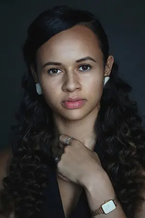 Dr. Leanne Armitage