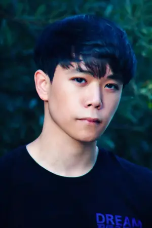 Aleks Le