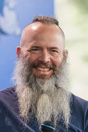 Christopher Daniel Barnes